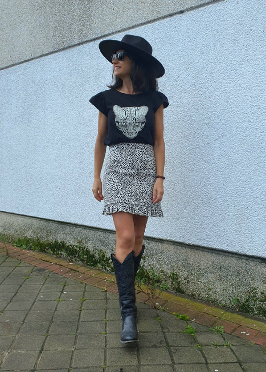 Faldita ROSMARIE y camiseta pantera