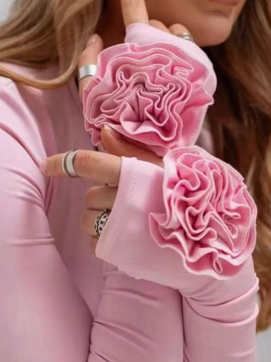 Camiseta ajustada en rosa con flor de Little Moon