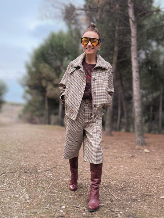 Chaqueta y bermuda en pata de gallo