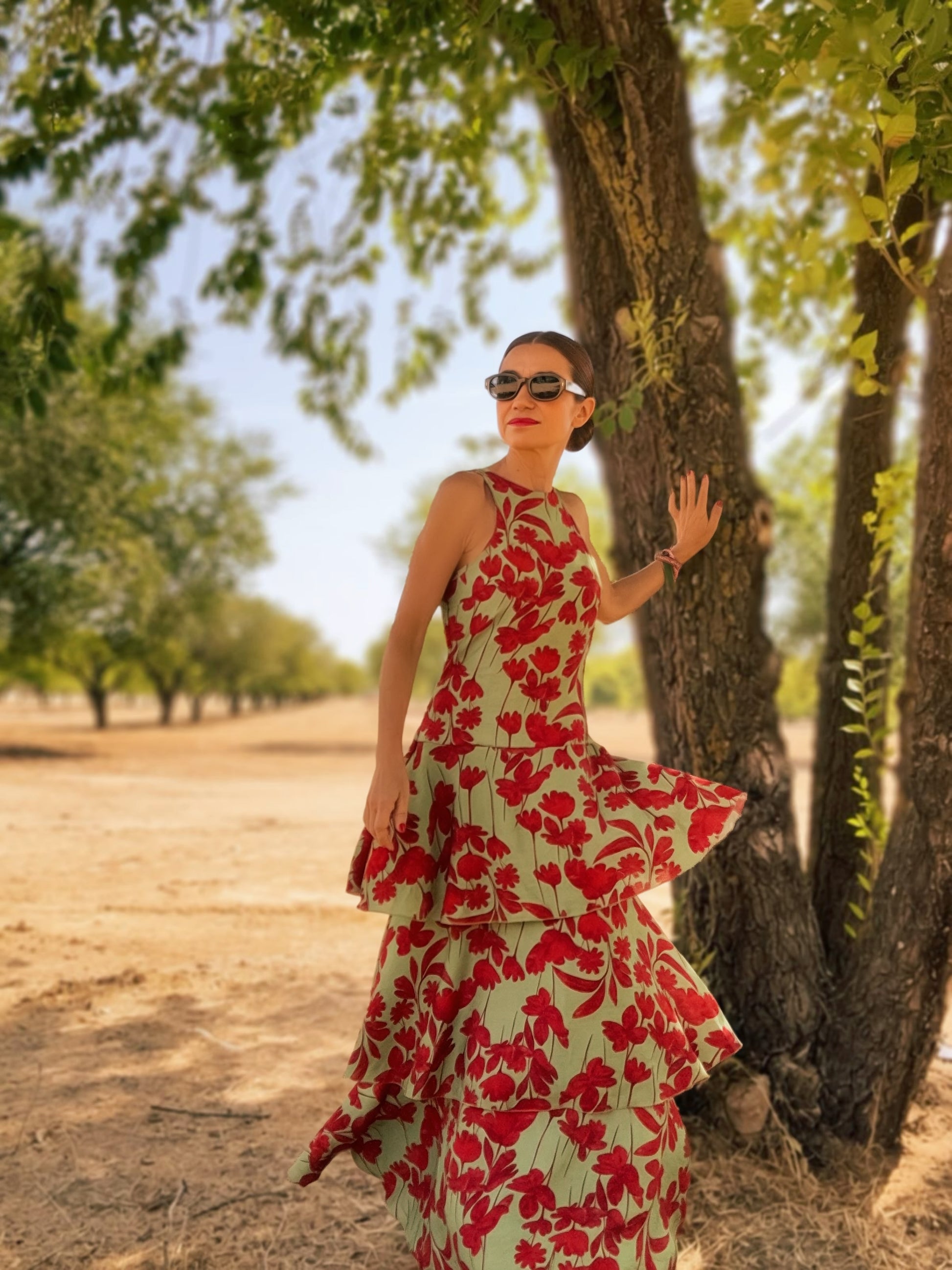 Vestido largo floral con volantes de Little MooN