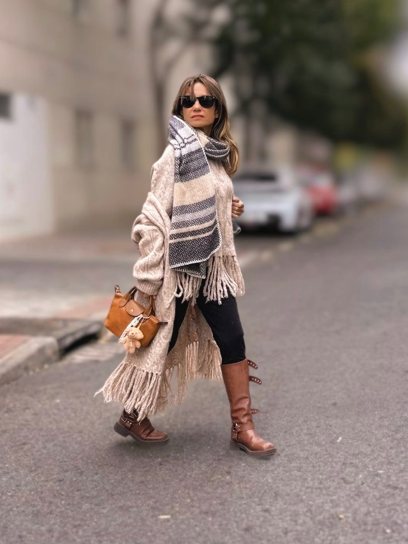 Chaqueta de punto larga con flecos GAZAN - Little MooN