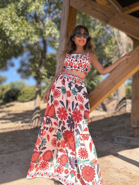 Top y falda de flores de Little MooN