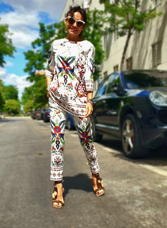 Pantalon y top estampado