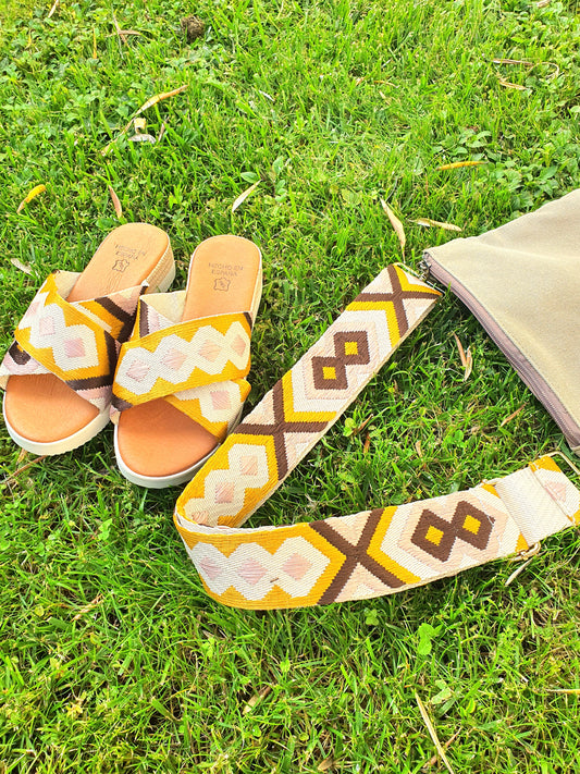 Sandalia conjunto con bandolera de bolso